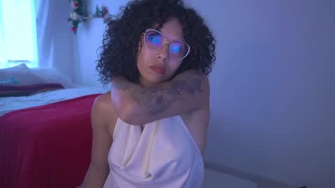 Snapshot of alejandra_kiss98 chatting on 12-18-24, 09:29 O.F alejandra h1998 stream 300 pm - 1100 pm online show from 12-18-24, 09:29