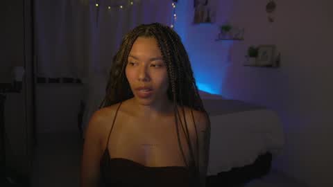 Snapshot of alejandra_kiss98 chatting on 01-10-25, 05:37 O.F alejandra h1998 stream 300 pm - 1100 pm online show from 01-10-25, 05:37