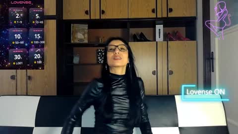 Snapshot of alejandracherry_ chatting on 02-08-25, 08:20 Alejandra online show from 02-08-25, 08:20