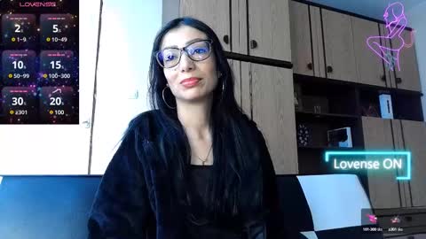 Snapshot of alejandracherry_ chatting on 02-12-25, 01:27 Alejandra online show from 02-12-25, 01:27
