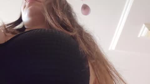 Snapshot of alejandradelaney chatting on 01-25-25, 08:31 alejandradelaney online show from 01-25-25, 08:31