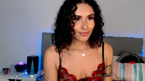 Danna Ray online show from 10-31-25, 08:54