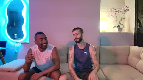 Snapshot of alejandro_bigcock chatting on 02-25-25, 06:14 Alejandro Hernndez online show from 02-25-25, 06:14