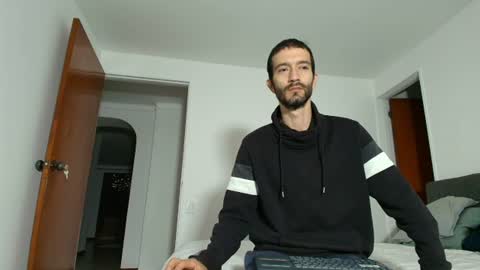 Snapshot of alejandro_bigcock chatting on 07-05-26, 04:19 Alejandro Hernndez online show from 07-05-26, 04:19