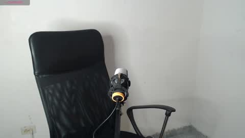 Snapshot of alejandrojf_00 chatting on 12-18-24, 03:04 Daiki jack online show from 12-18-24, 03:04