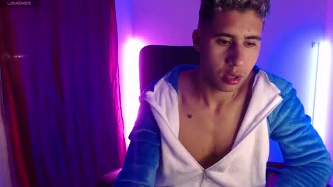 Snapshot of alejandrojf_00 chatting on 01-01-25, 04:18 Daiki jack online show from 01-01-25, 04:18