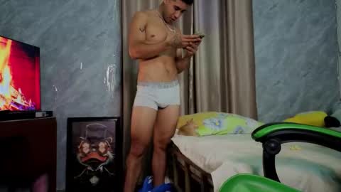 Snapshot of alejandrojf_00 chatting on 03-17-26, 10:35 Daiki jack online show from 03-17-26, 10:35