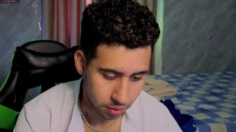 Snapshot of alejandrojf_00 chatting on 04-26-26, 03:21 Daiki jack online show from 04-26-26, 03:21
