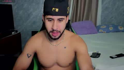 Snapshot of alejandrojf_00 chatting on 06-15-26, 12:57 Daiki jack online show from 06-15-26, 12:57