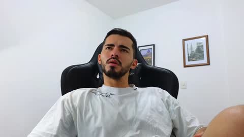 alejandroo_7 online show from 12-25-24, 11:53