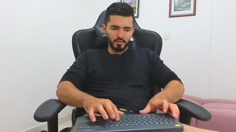 alejandroo_7 online show from 02-06-25, 07:29