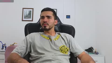 alejandroo_7 online show from 09-10-25, 09:59