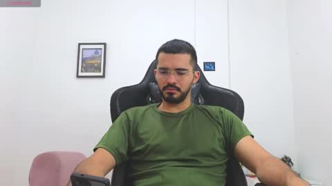 alejandroo_7 online show from 01-18-26, 06:23