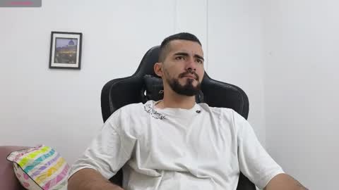 alejandroo_7 online show from 02-13-26, 04:03