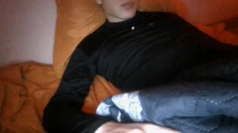 Snapshot of alejandroyque chatting on 07-23-26, 04:54 alejandroyque online show from 07-23-26, 04:54