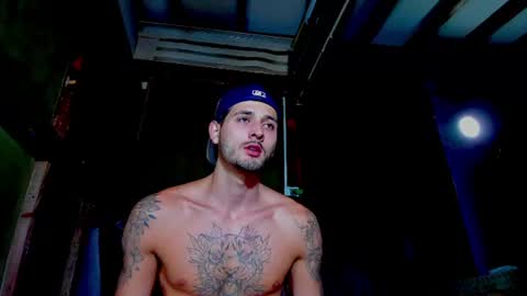 Snapshot of alejo_323__ chatting on 06-22-26, 02:24 alejo_323__ online show from 06-22-26, 02:24
