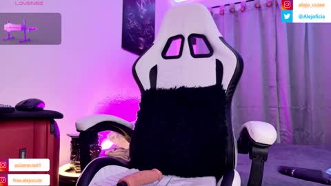 alejo_cute online show from 09-23-25, 05:43