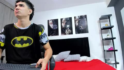 alejo_gray1 online show from 02-13-26, 09:44