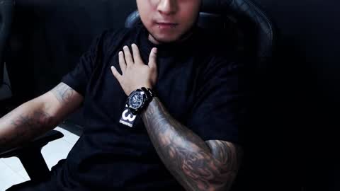 Alejo online show from 10-13-25, 04:56