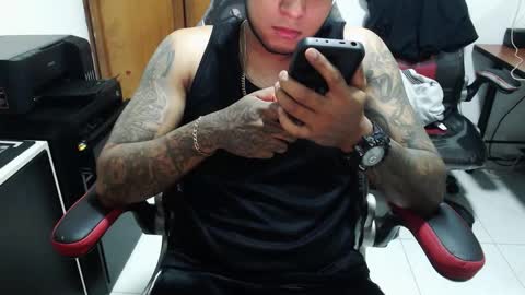 Alejo online show from 11-16-25, 02:39