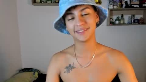 Snapshot of alejoo_storms chatting on 07-21-26, 01:52 alejo online show from 07-21-26, 01:52