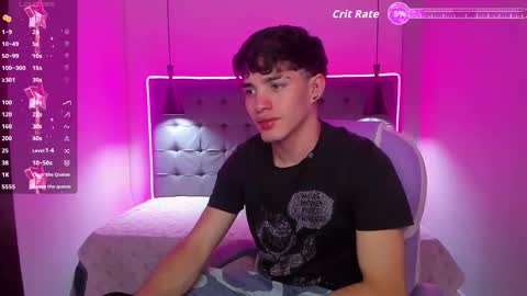 Snapshot of alejootwink chatting on 12-23-25, 02:31 ALejoo Saenz online show from 12-23-25, 02:31