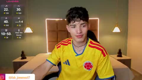Snapshot of alejootwink chatting on 06-24-26, 04:11 ALejoo Saenz online show from 06-24-26, 04:11