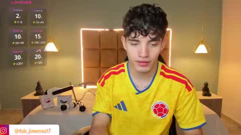 Snapshot of alejootwink chatting on 07-04-26, 01:01 ALejoo Saenz online show from 07-04-26, 01:01