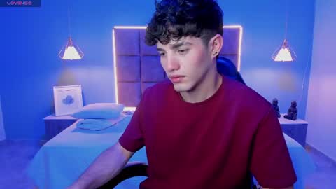 Snapshot of alejootwink chatting on 07-16-26, 05:02 ALejoo Saenz online show from 07-16-26, 05:02