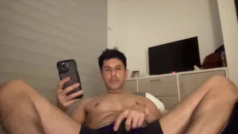 alejoramirez1220 online show from 02-22-26, 05:51