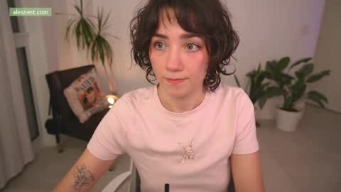 Snapshot of alemaniababe chatting on 11-10-25, 12:09 Ale online show from 11-10-25, 12:09