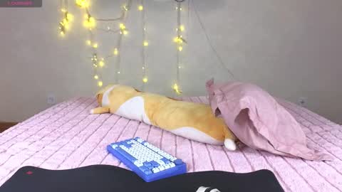 Alena online show from 11-28-25, 06:21