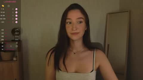 Snapshot of alena_navi chatting on 07-19-26, 05:16 Alena online show from 07-19-26, 05:16