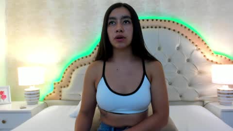 Snapshot of alenacoleman chatting on 05-22-26, 12:00 ALENA online show from 05-22-26, 12:00