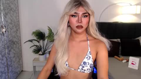 Snapshot of alenajones chatting on 01-16-25, 09:48 alenajones online show from 01-16-25, 09:48