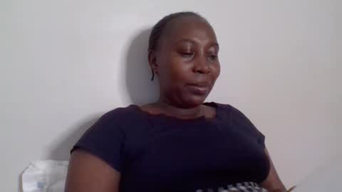 Noreen Kennth and Emilly online show from 12-23-25, 07:28