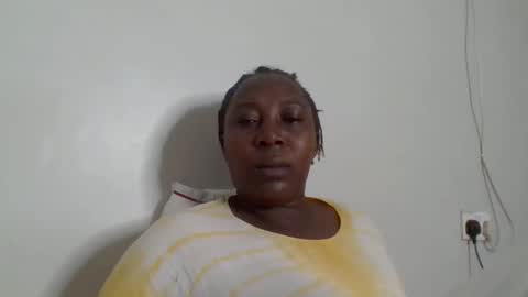 Noreen Kennth and Emilly online show from 02-19-26, 06:59