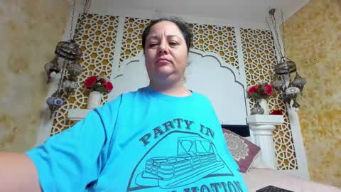 alesha_arabian_ online show from 12-16-25, 05:34