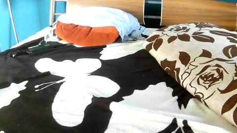 Snapshot of alesialux chatting on 06-28-26, 11:38 Alesia online show from 06-28-26, 11:38