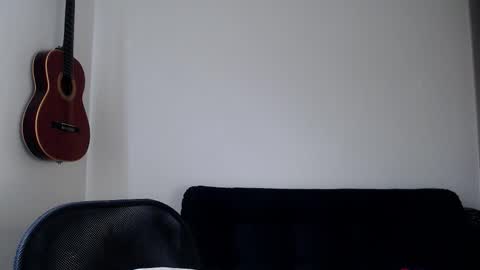 Aleska online show from 02-12-26, 04:35