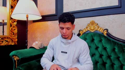 Alessandro King online show from 01-16-25, 12:09