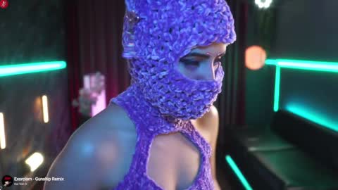 Snapshot of alessa_goreng chatting on 12-22-24, 07:00 Alessa Goreng online show from 12-22-24, 07:00