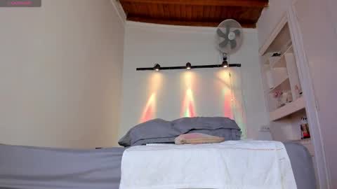 Alessa online show from 12-16-25, 10:09