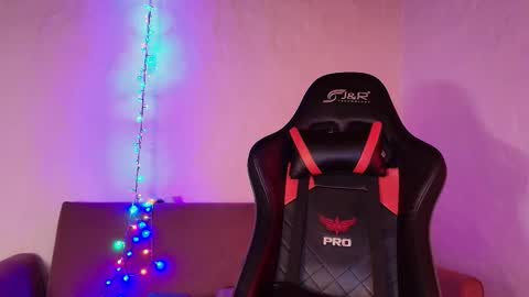 Snapshot of alessafrost_ chatting on 02-07-26, 08:12 Onlyfans Babykarma6 online show from 02-07-26, 08:12