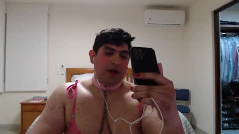 Snapshot of alessalindo840 chatting on 10-01-25, 05:24 AlessaBabyGirl840 online show from 10-01-25, 05:24