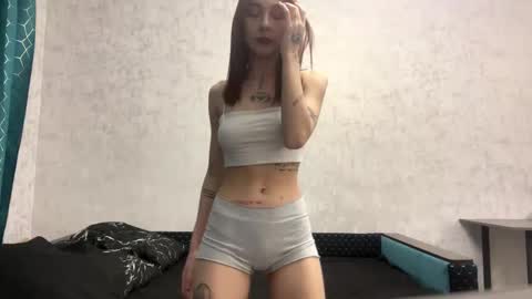 Emma online show from 03-04-26, 02:23