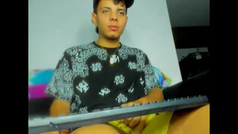 Snapshot of alessandro__777 chatting on 09-19-25, 02:13 Alessandro online show from 09-19-25, 02:13