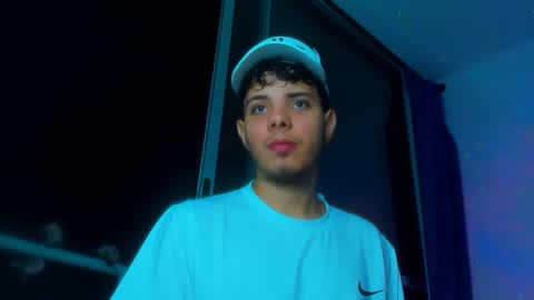 Snapshot of alessandro__777 chatting on 10-20-25, 04:02 Alessandro online show from 10-20-25, 04:02