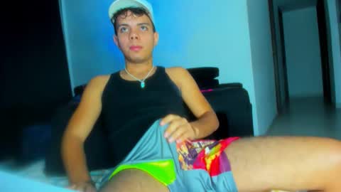 Snapshot of alessandro__777 chatting on 02-15-26, 06:43 Alessandro online show from 02-15-26, 06:43