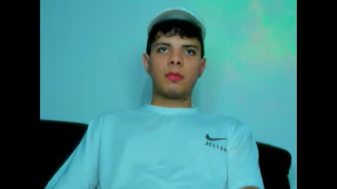 Snapshot of alessandro__777 chatting on 02-17-26, 06:32 Alessandro online show from 02-17-26, 06:32